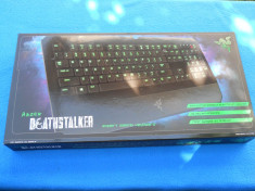 Tastatura Gaming Razer DeathStalker Iluminata. foto