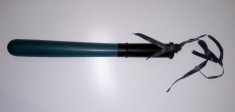 BASTON DIN PLASTIC - CONTINEA IN ANII 80 UN BATON DE CIOCOLATA