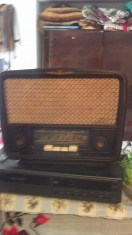 Radio pe lampi romanesc Popular Unirea S592 B foto