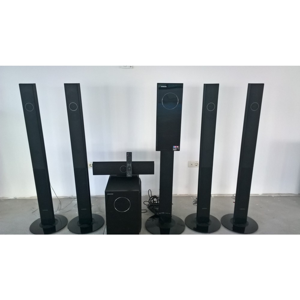 Sistem Home Cinema Samsung HTTXQ120,premiat EISA,5 stele What HiFi