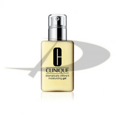 Clinique Dramatically Different Moisturizing Gel foto