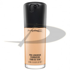 MAC Pro Longwear Foundation NC15 foto