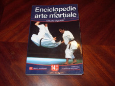 ENCICLOPEDIE DE ARTE MARTIALE (stare foarte buna, cu ilustratii, 283 pagini)* foto