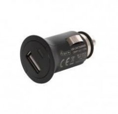 SERIOUX DISPLAY CAR CHARGER 1A 30PCS foto