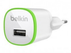 BELKIN UNIVERSAL HOME CHARGER F8M710 foto