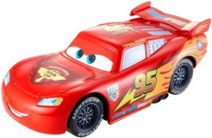 Masinuta Cars Wheelie Action Racers Lightning Mcqueen foto