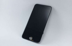 Display ORIGINAL iPhone 7 ALB si NEGRU cu Montaj INCLUS si Garantie foto