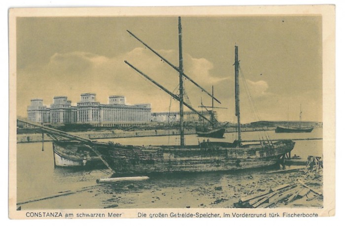 3832 - CONSTANTA, ships - old postcard - unused