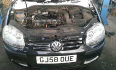 Dezmembrez Vw Golf 5, motor 1.9 TDI cod BXE, 105 cp, 2008 foto