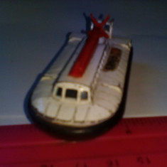 bnk jc Matchbox 72c Hovercraft