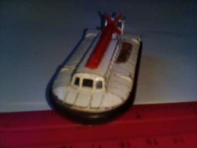 bnk jc Matchbox 72c Hovercraft foto