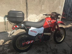 Motocicleta Aprilia ETX 350 foto