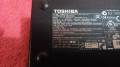 Incarcator Toshiba 19V/6.32A foto