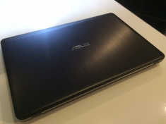 Laptop Asus inca in garantie foto