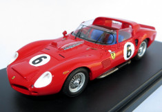 LookSmart Ferrari 330 TRI Winner Le Mans 1962 1:43 foto