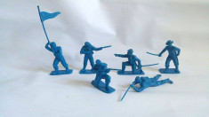 lot 6 soldati plastic albastru, sprox 7cm, vintage, colectie foto