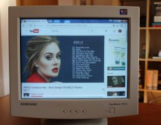 Monitor Samsung Syncmaster 755DFX - CRT, stare perfecta de functionare foto