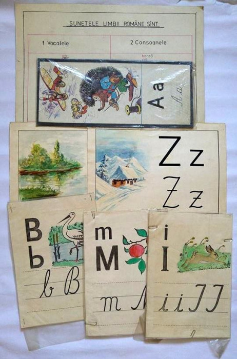 Planse didactice cu litere din alfabet, anii &#039;80, vechi, vintage, colectie