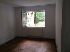 Apartament semidecomandat foto