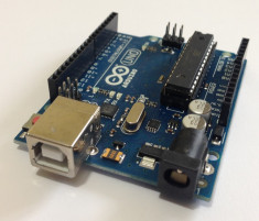 Arduino Uno R3 ATMEGA328P (made in ITALY) + cablu USB foto