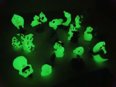 Kinder seria completa fantome fluorescente Fantomini 2 cu hartie foto