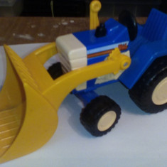 bnk jc Britains Ltd - tractor - plastic - 1988