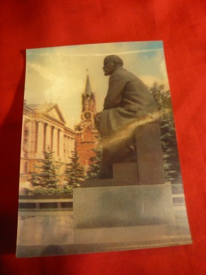 Ilustrata in relief - Statuia lui Lenin la Kremlin Moscova foto