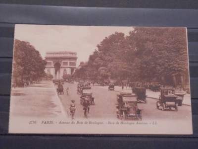 PARIS-MASINI SI BICICLETE DE EPOCA CIRCULIND PE BOIS DE BOULOGNE,1930- 1940 - foto