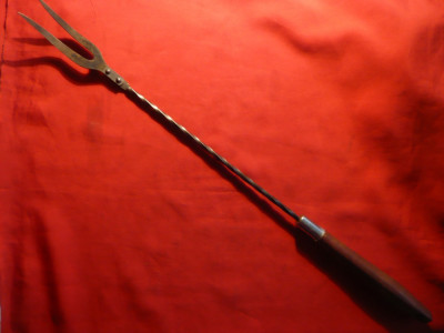 Teapa pt. friptura - instrument vechi de bucatarie , L= 53,2 cm foto