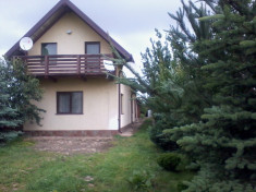 casa tip vila cu doua apartamente , livada si teren in Bucovina foto