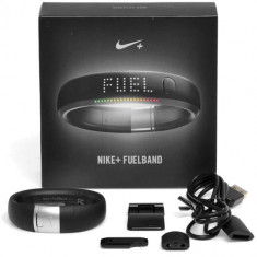 Fuel Band Nike 81411 marime S negru foto