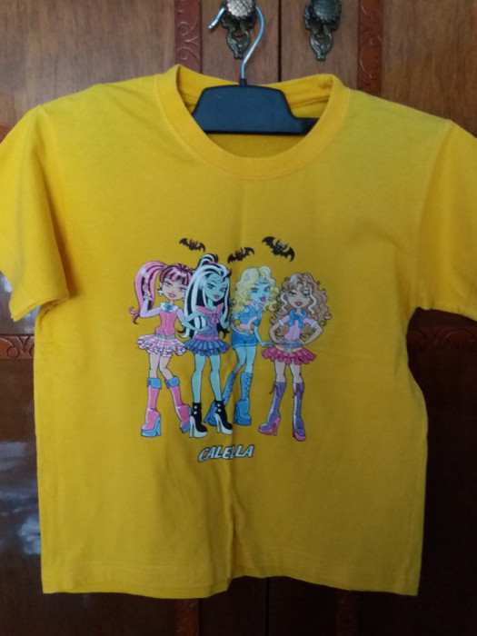 Tricou galben Monster High la Calella