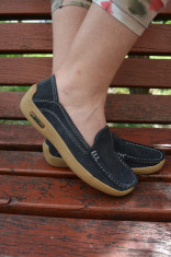Pantof de culoare bleumarin, din piele cu model de perforatii (Culoare: BLEUMARIN, Marime: 39) foto
