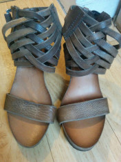Sandale din piele marimea 38, sunt noi! foto