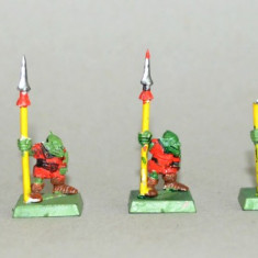 Lot figurine miniaturi WARHAMMER ORCS AND GOBLINS ARMY (4)