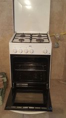 Aragaz Zanussi ZCG210S1WA, gaz, 4 ochiuri foto