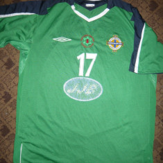 Tricou al Echipei Nationale al Irlandei de Nord ,Jucator nr.17 , masura XL,Umbro