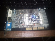 Placa Video AGP 8x nVidia FX5500 foto