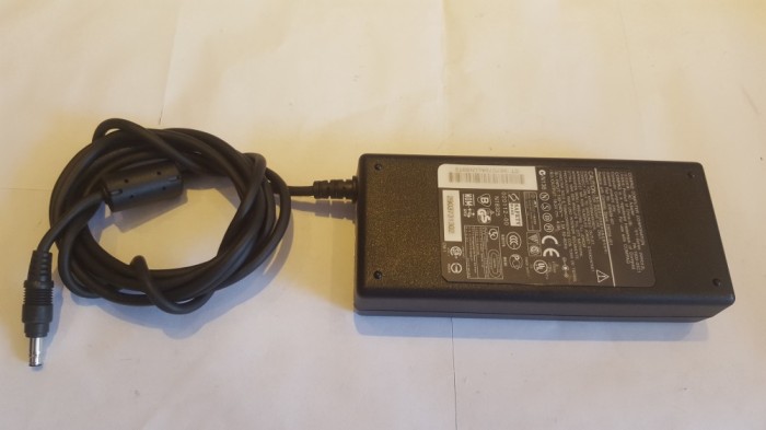 Incarcator HP 18.5V 4.9A - ORIGINAL HP / Compaq - mufa 1.7 x 4.7mm - foto reale foto mare Incarcator HP 18.5V 4.9A - ORIGINAL HP / Compaq - mufa 1.7 x 4.7mm - foto reale foto mare