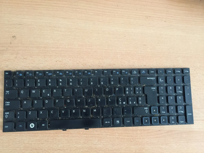 Tastatura samsung 300e pentru modelul de 15.6 inch A118