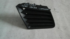 Grila radiator dreapta Seat Ibiza / Cordoba An 2002-2009 cod 6L0853676 foto