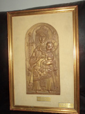 Icoana veche din bronz masiv basoreliefat o piesa deosebita,45 cm cu 32 foto