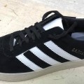 Adidas Gazelle negru cu alb marimi de la 40 la 44