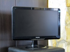 Monitor Philips 192E, 19 inch | 1366 x 768 | 60 Hz, 16:9 | WIDE foto