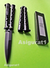 CUTIT BUTTERFLY BALISONG. Briceag FLUTURAS FLUTURE. BENCHMADE! foto