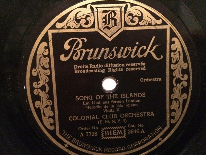 SONG OF THE ISLANDS (1928/BRUNSWICK/UK) - DISC PATEFON/GRAMOFON/Stare F.Buna foto mare SONG OF THE ISLANDS (1928/BRUNSWICK/UK) - DISC PATEFON/GRAMOFON/Stare F.Buna foto mare