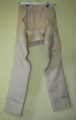 Pantaloni taranesti traditionali din postav, cioareci, itari - port popular foto