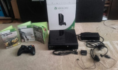 Xbox 360 Slim 500 GB, 3 jocuri, 1 controller wireless, accesorii. (Negociabil) foto