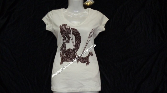 TRICOU DAMA ALB IMPRIMEU SFOARA ACE SUPRADIMENSIONATE MANECA SCURTA
