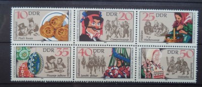 GERMANIA (DDR ) 1982 &amp;ndash; TRADITII POPULARE, bloc MNH, K120 foto